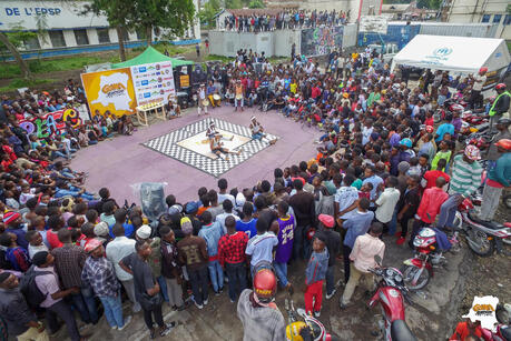 Festival international et rencontre annuelle de la danse, Cliquez pour plus...