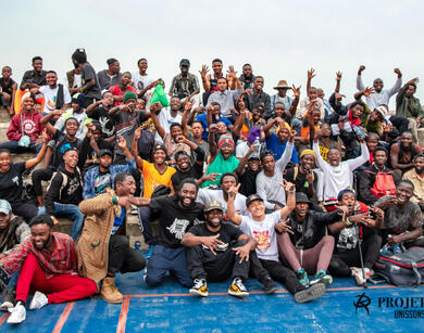 Promotion, opportunités & accompagnement des artistes en leurrs, Cliquez pour plus...